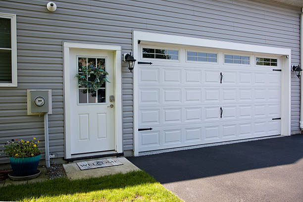 24/7 Emergency Garage Door Panel Replacement experts in Berryville, AR